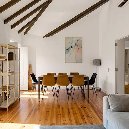 Lägenhet 3br Duplex With Lift & Ac By Host For Us