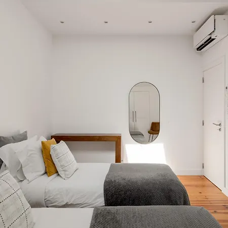 3br Duplex With Lift & Ac By Host For Us *