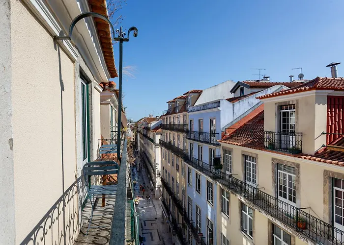 3br Duplex With Lift & Ac By Host For Us *