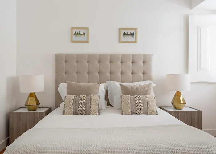 아파트 3br Duplex With Lift & Ac By Host For Us 리스본