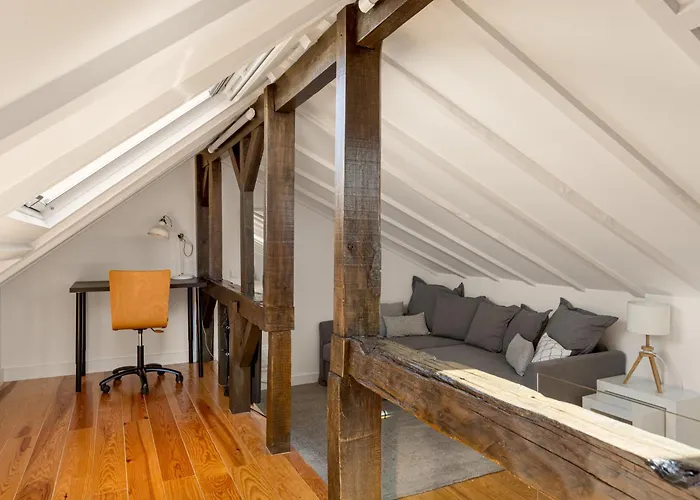 3br Duplex With Lift & Ac By Host For Us * 리스본